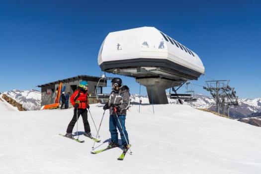 Música en el après-ski, competiciones en pistas y más experiencias en la nieve en otro fin de semana de esquí Aramón