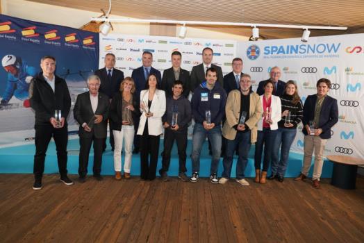  ATUDEM y RFEDI-Spainsnow presentan con mucho entusiasmo la temporada de invierno 22-23 en la entrega de los Premios Nacionales del Deporte de Nieve