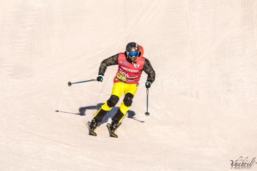 Hernando busca establecer un nuevo récord de esquí vertical en 24h en Astún 