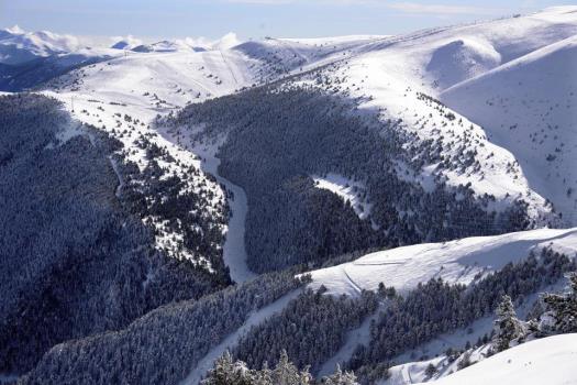 La Molina encara el último mes de la temporada de esquí con nuevos horarios de apertura