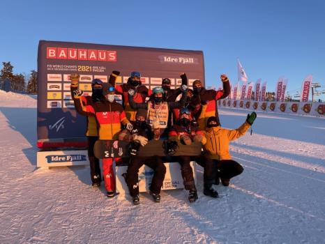 Lucas Eguibar consigue un oro histórico en los Mundiales de Snowboardcross en Idre Fjäll (Suecia)
